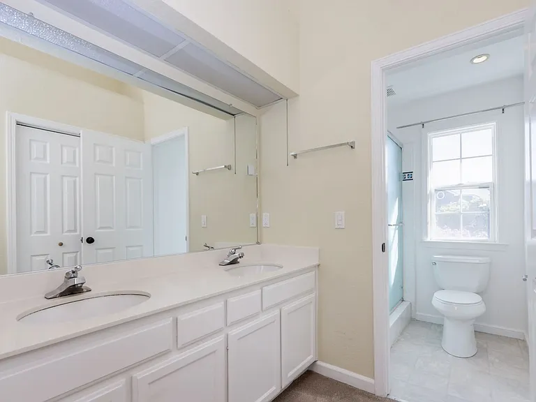 216 Greenview Dr — Photo 35