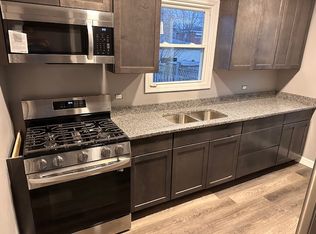 17825 Roy St, Lansing, IL 60438