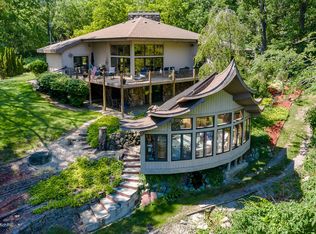 86 N Bear Lake Rd, Muskegon, MI 49445