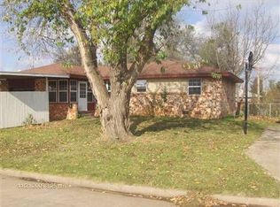 2012 Clary Dr, Midwest City, OK 73110