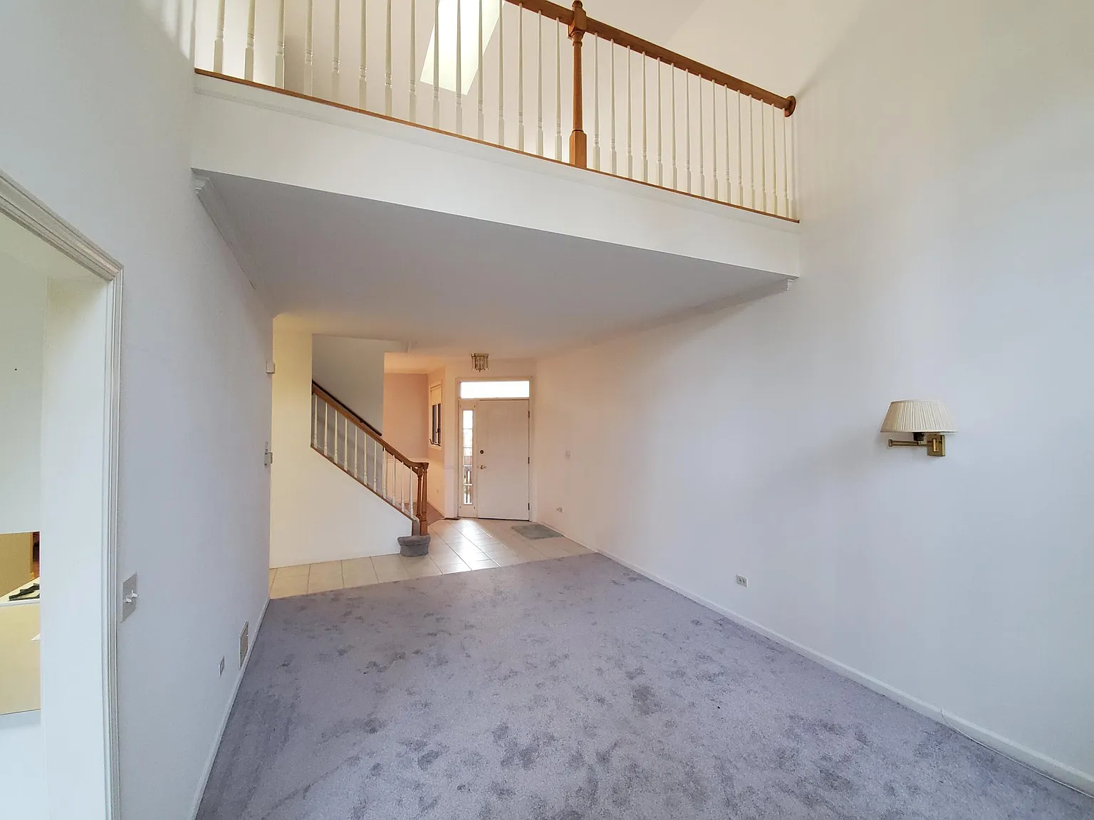 254 Charlotte Ct — Photo 4
