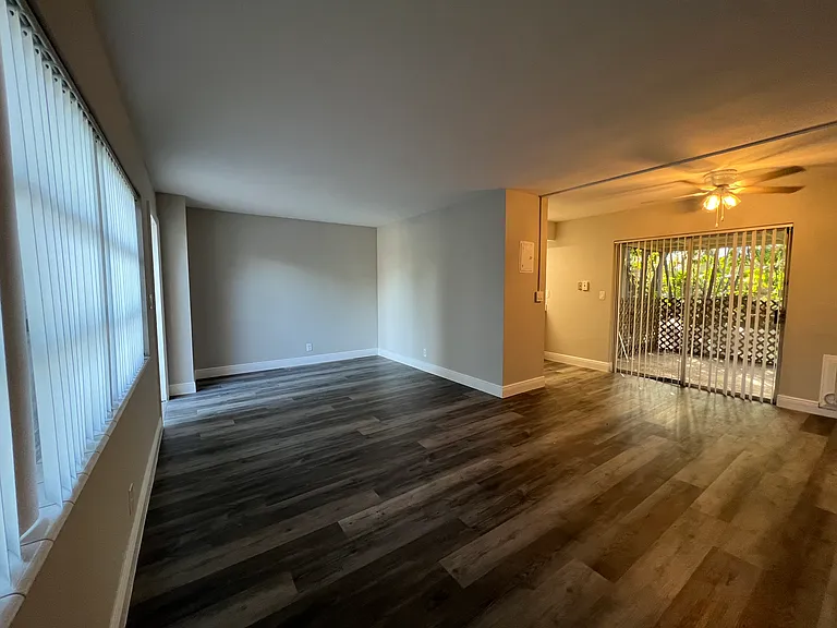 5841 NE 18th Ave #3 — Photo 3