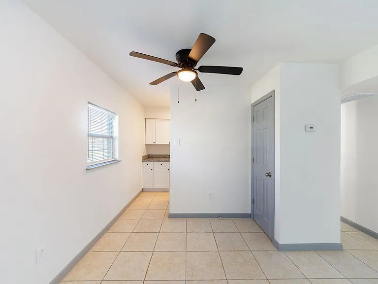 Hurry! Move Inspecial Housing Accepted. — Photo 24