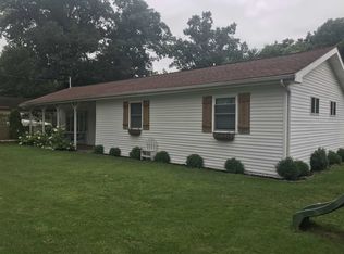 11035 E Cherokee Rd, Walkerton, IN 46574