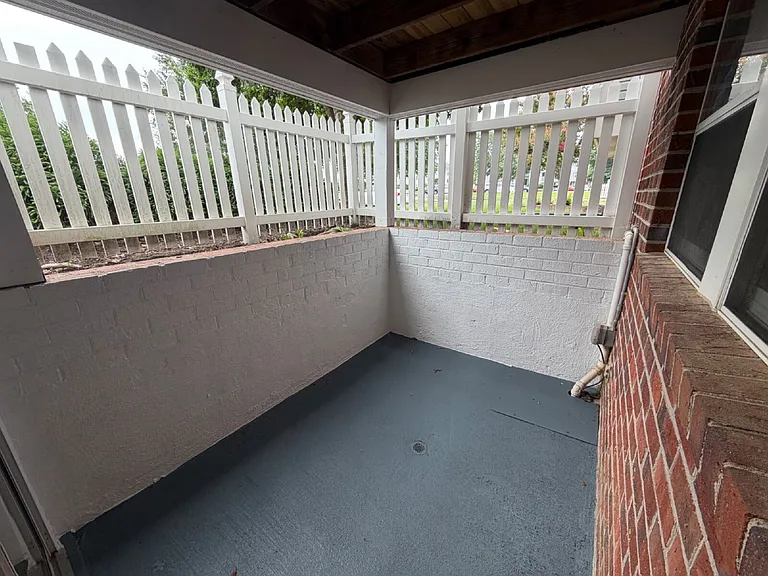9397 London Tower Ct #503 — Photo 7