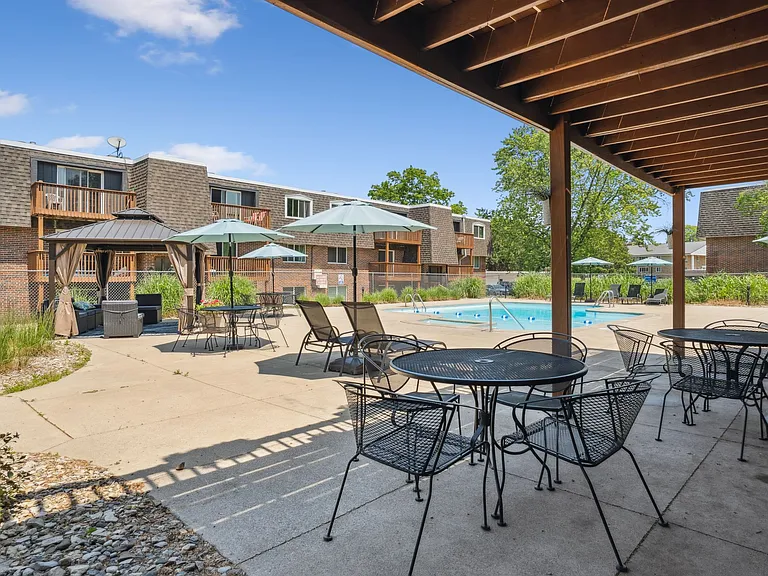 Lantern Square Apartments Spacious 1, 2 & 3 Bedrooms — Photo 6