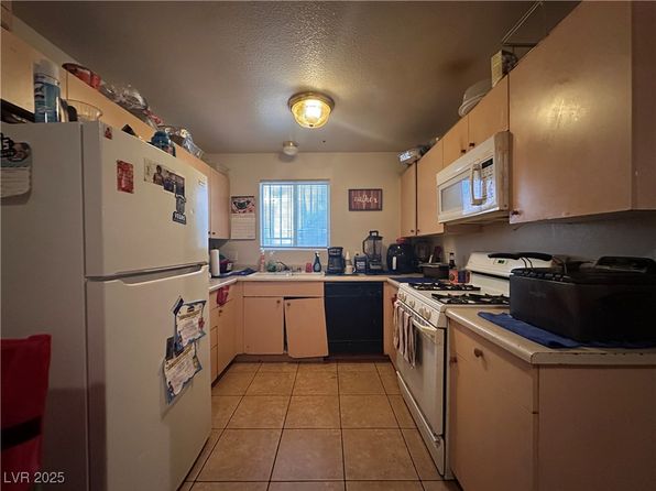 north-las-vegas-nevada-447297631 picture