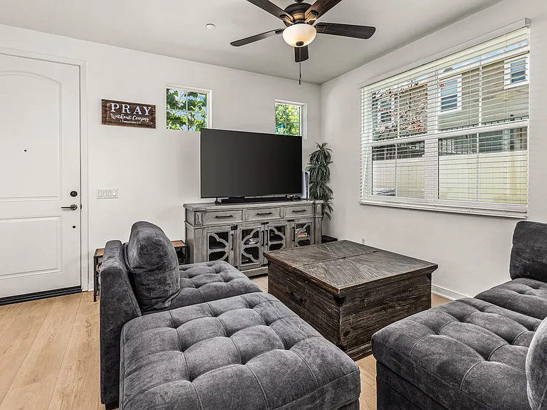 35924 Neala Ln — Photo 6