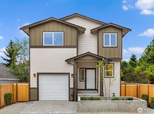 9245 SW Kelsey Ln, Seattle, WA 98106