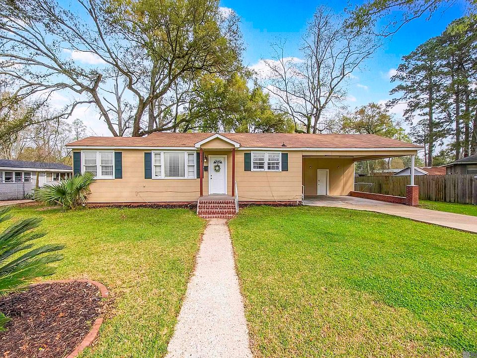 1st image of 10423 Red Oak Dr