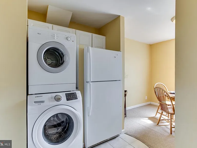 2500 Markham Ln — Photo 4