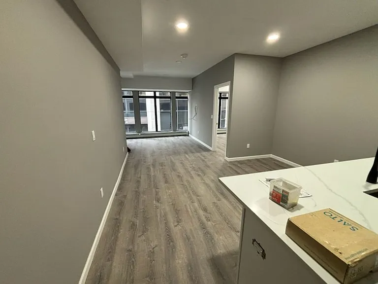 37 Center St — Photo 15