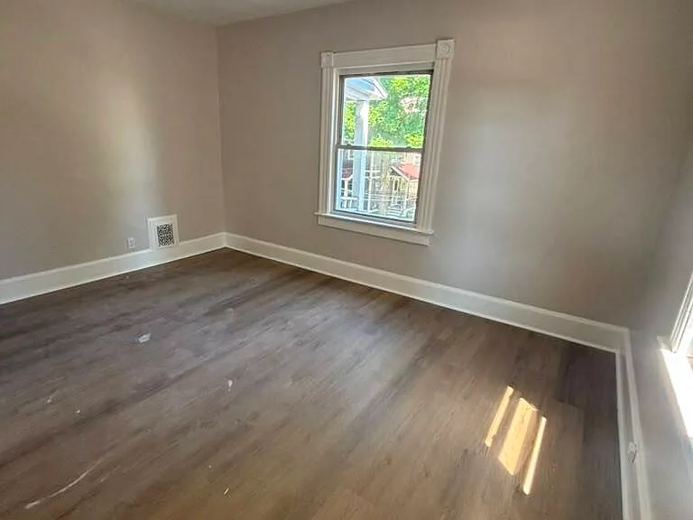 57 Ridgewood St #2 — Photo 2