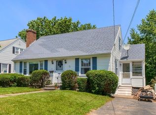 16 Housatonic St, Worcester, MA 01606