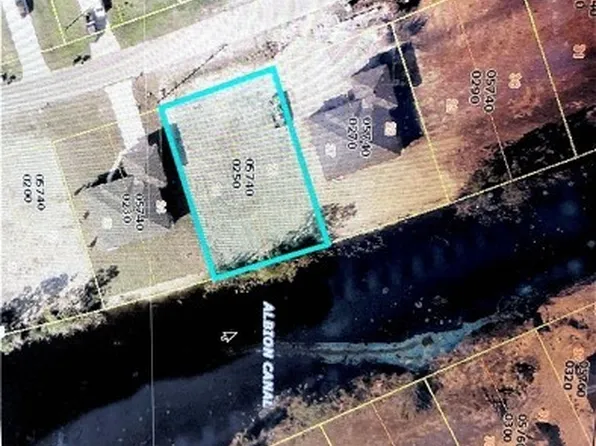 3753 NE 16th Pl, Cape Coral, FL 33909