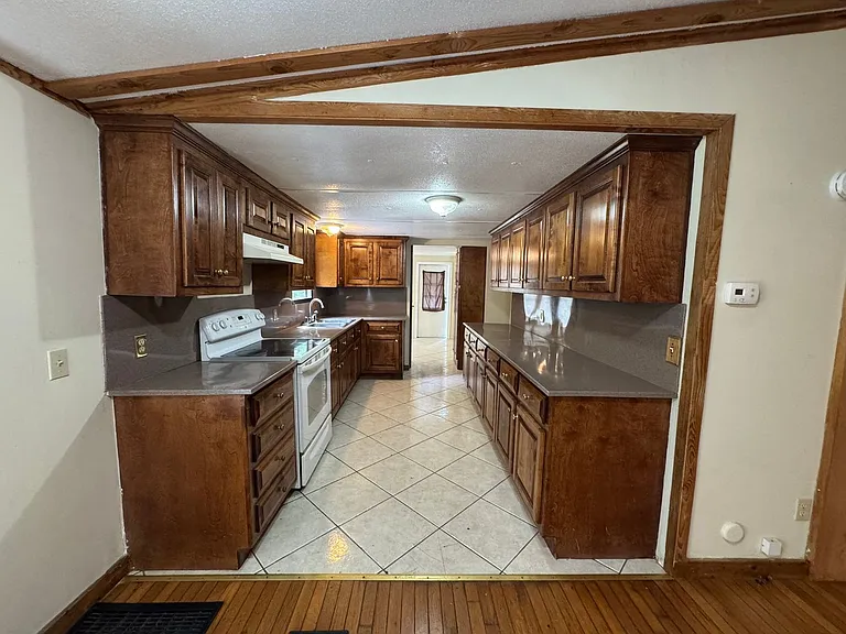 1140 Rome Rd SW — Photo 8