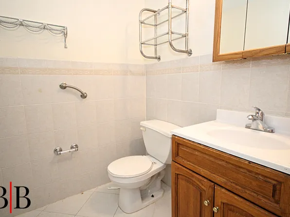 1039 East 86th Street image 18 of 22