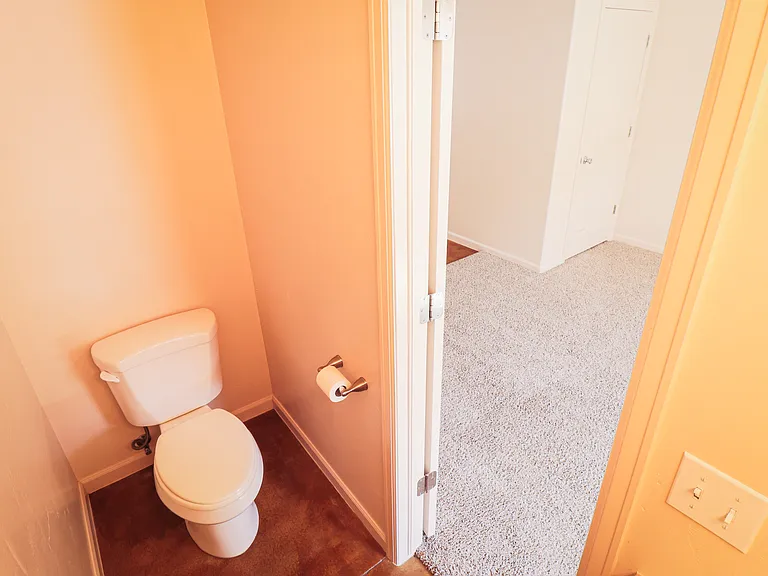 2589 E Cactus Rd #D — Photo 13