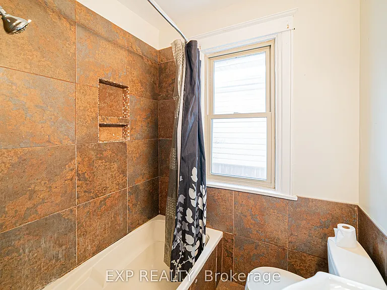 52 Proctor Blvd #MAIN — Photo 24