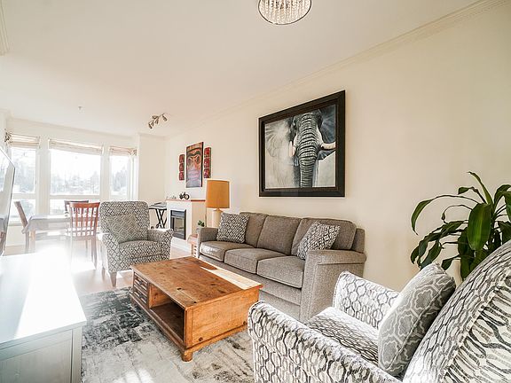 4th image of 14 E Royal Ave #407