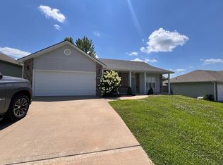 1220 Cypress Ct, Warrensburg, MO 64093