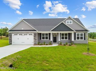 154 Enfield Dr, Carthage, NC 28327