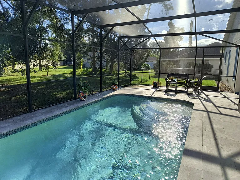 32 Wentworth Ln — Photo 20