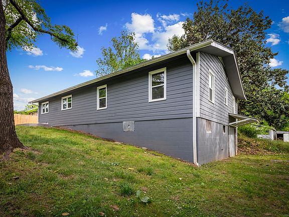 3rd image of 30 McClure Rd