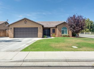 10200 Rio Del Mar Dr, Bakersfield, CA 93311