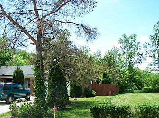 2nd image of 736 Fairgrove Way