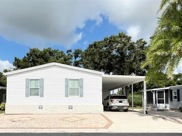 110 Oakwood Blvd, Sarasota, FL 34237