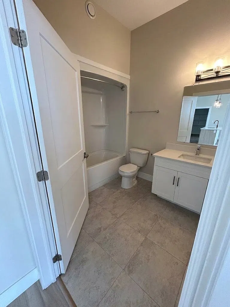 101 Roselin Court — Photo 4