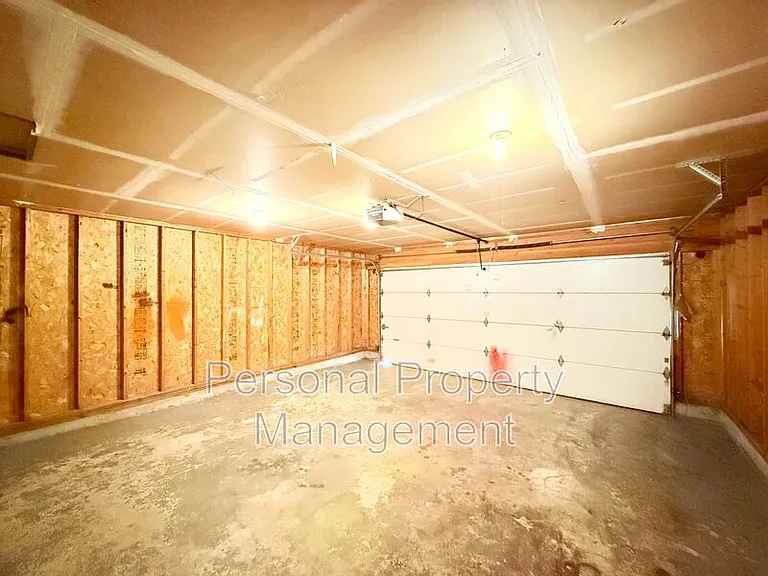 16900 NE 22nd St — Photo 33