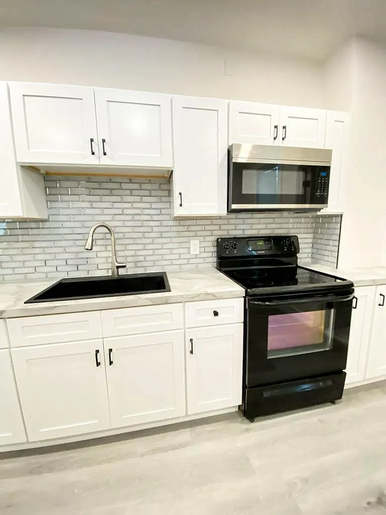 1 bed, 800 sqft, $1,595 — Photo 4