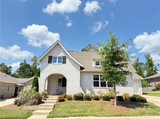 826 Clear Spring Dr, Auburn, AL 36830