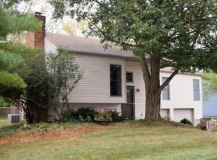 152 E Schrock Rd, Westerville, OH 43081