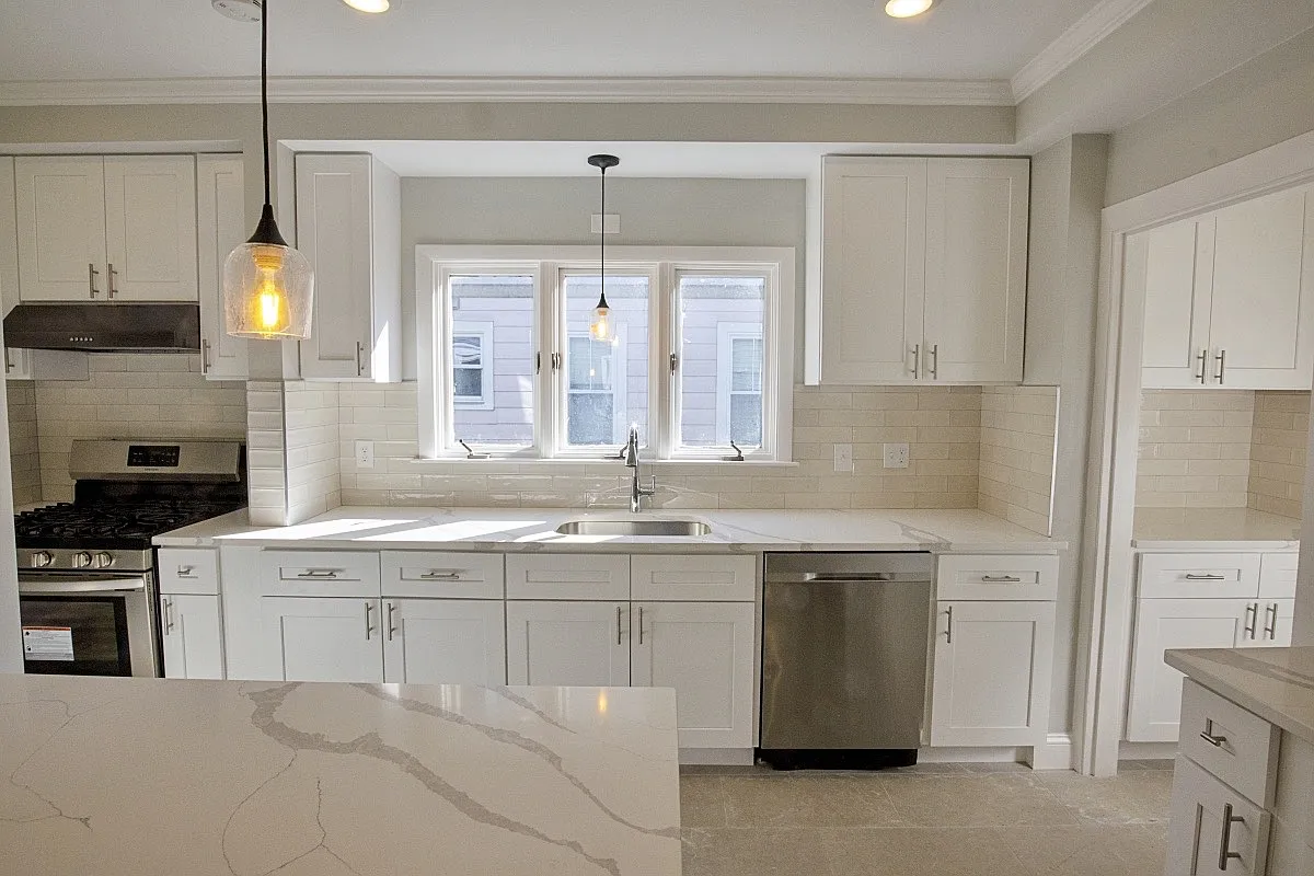 2 bed, 1200 sqft, $3,500 — Photo 4