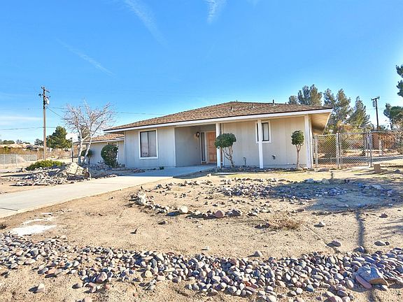 3rd image of 14643 Havasu Ln