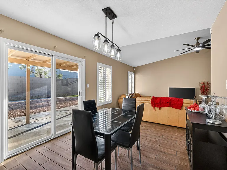 6717 Atwood Ave — Photo 14