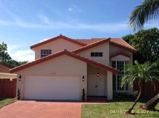 8481 NW 191st St, Hialeah, FL 33015