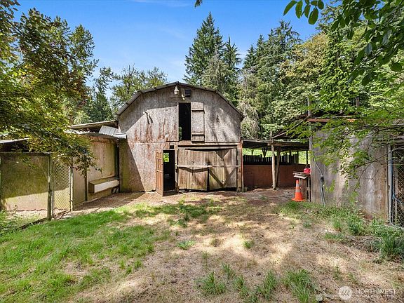 3rd image of 22288 NE Woodinville Duval Road