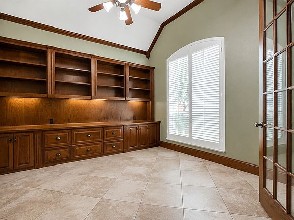 4th image of 2613 Bitternut Dr