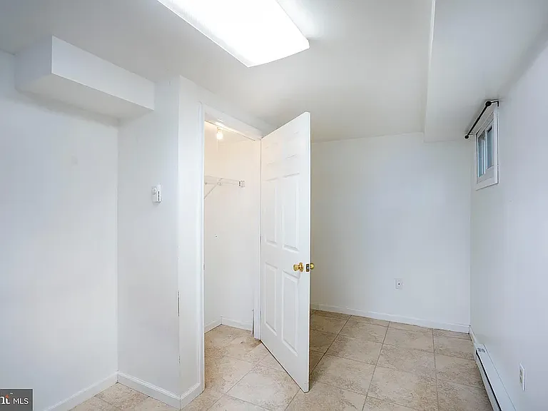 936 Taylor St #1/2 — Photo 12