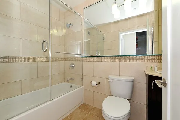 Rented by Eisenberg Exclusives | media 111