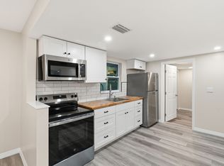 903 Vine Ave, Clearwater, FL 33755