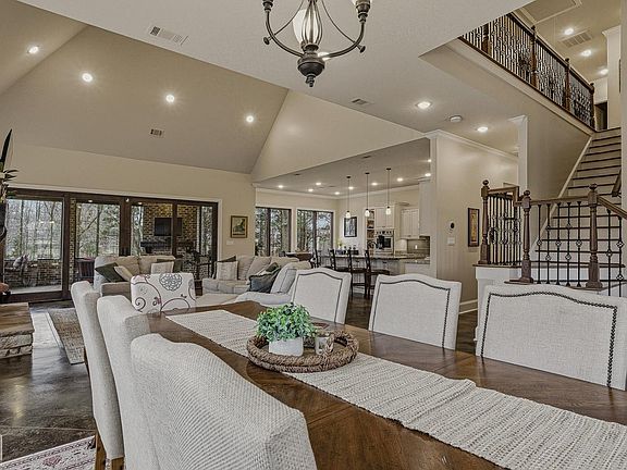 3rd image of 4619 Butler Rd