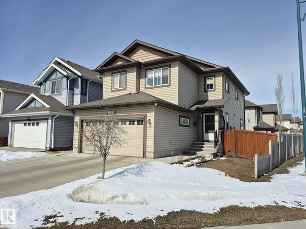 3308 18b Ave NW, Edmonton, AB T6T 0R4