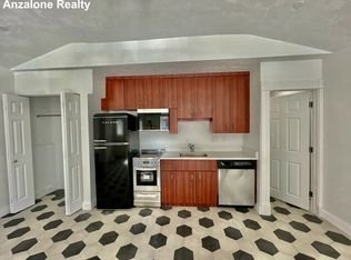 223 Endicott St #5, Boston, MA 02113