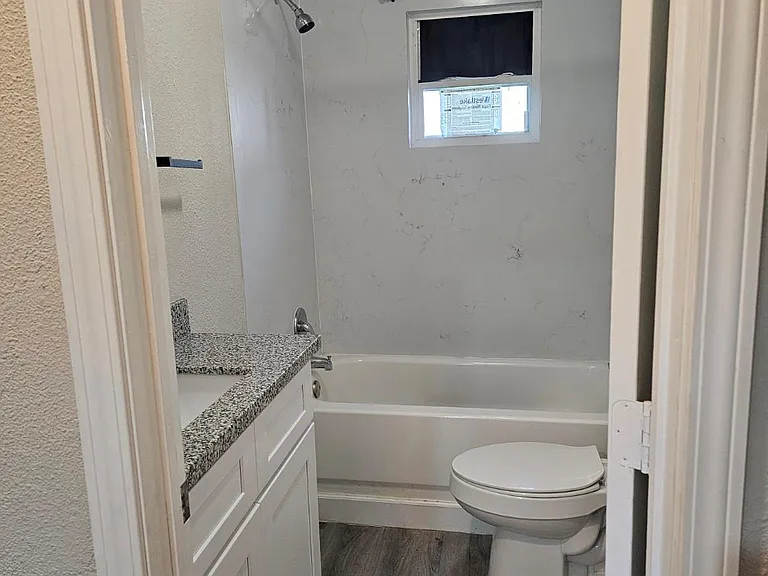 120 Antionette Ln — Photo 6