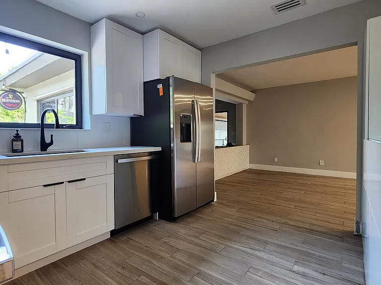 603 N 31st Ct — Photo 23